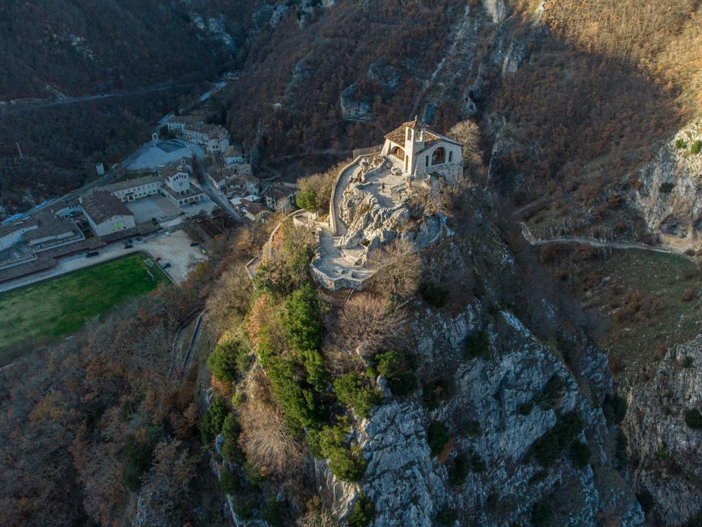 October 30, 31, 2023.&nbsp;J.Green